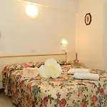 Rosa 3*