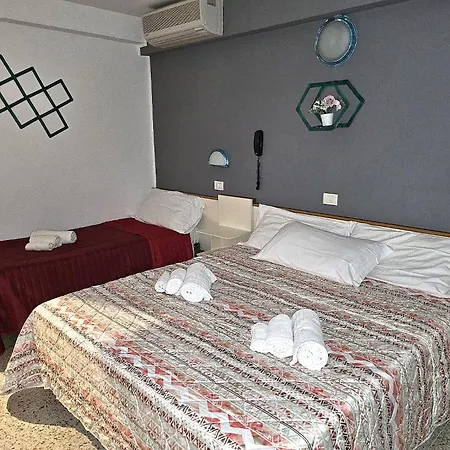 酒店 Rosa 米萨诺阿德里亚蒂科