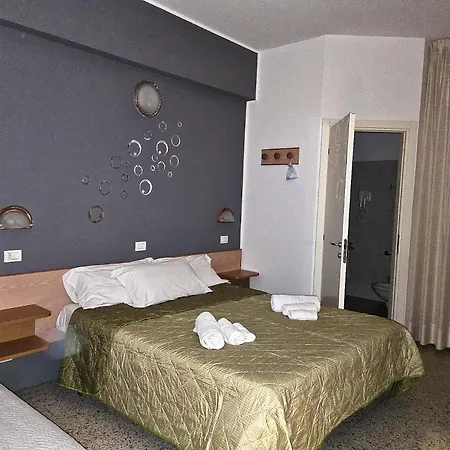 Hotel Rosa 3*