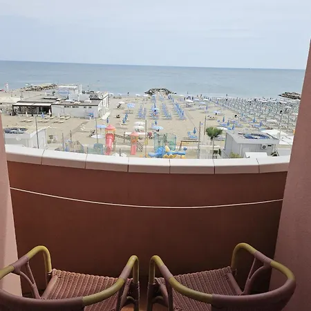 Hotel Rosa 3*